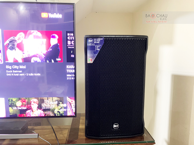 Dàn karaoke gia đình anh Thành