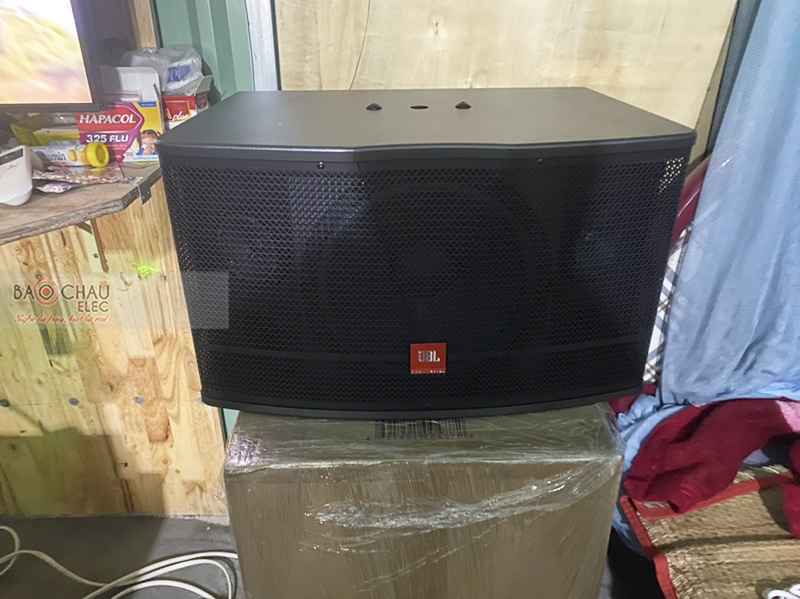 Dàn karaoke gia đình anh Tuấn