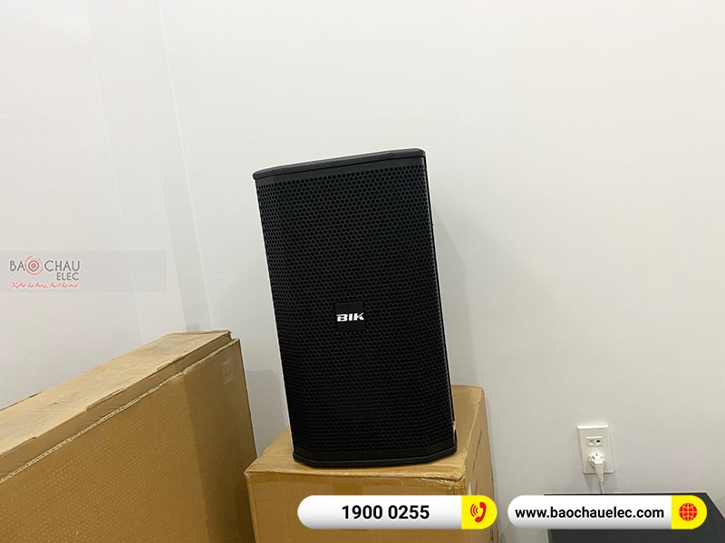 Dàn karaoke gia đình anh Tuấn