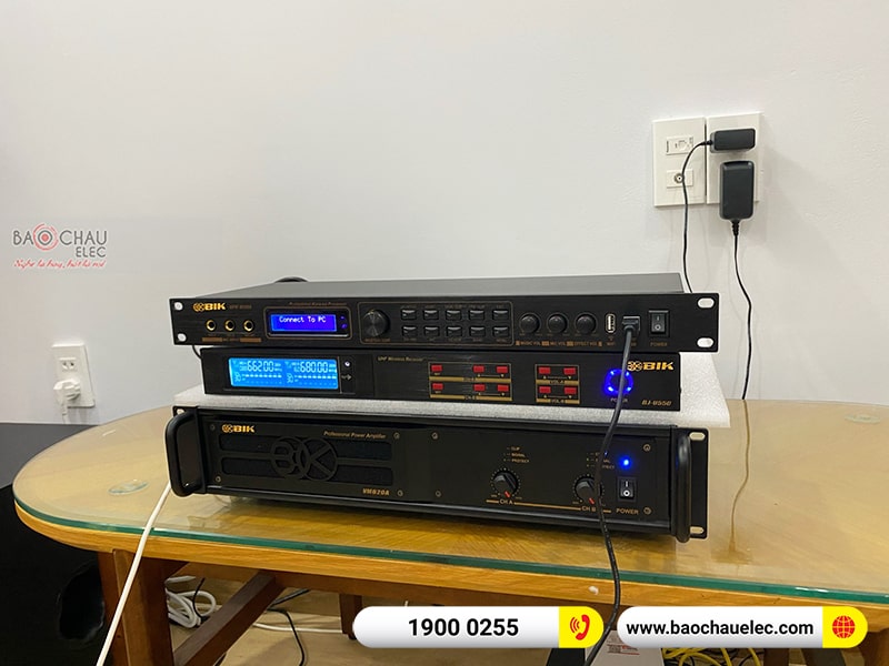 Dàn karaoke gia đình anh Tuấn