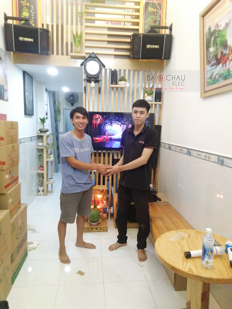 Dàn karaoke gia đình anh Tuấn h5