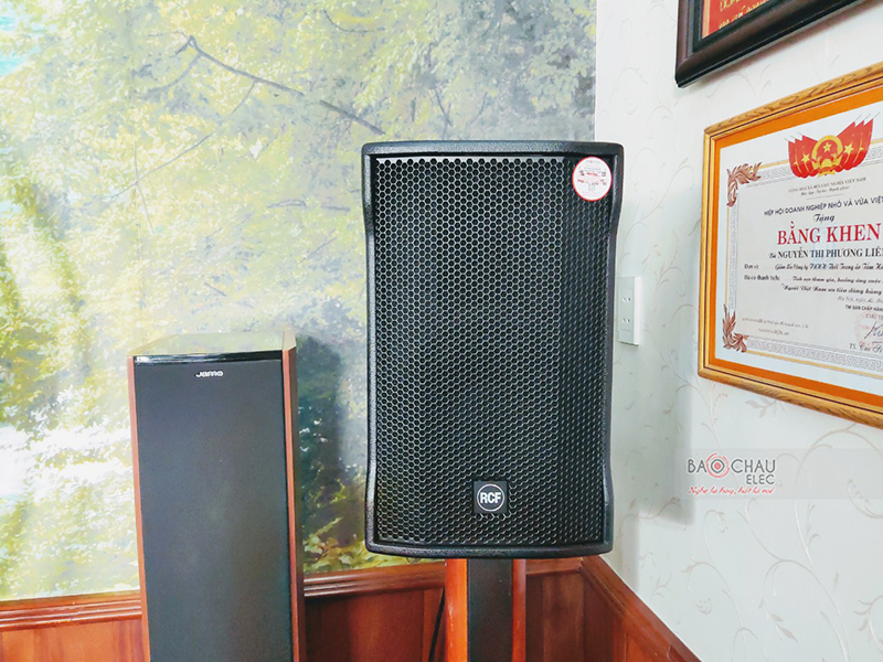 Dàn karaoke gia đình chị Liên h2