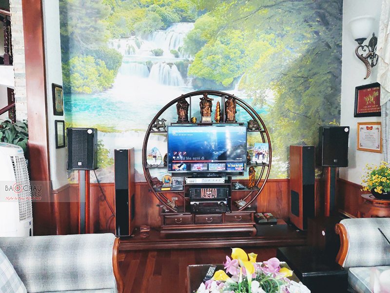 Dàn karaoke gia đình chị Liên h5