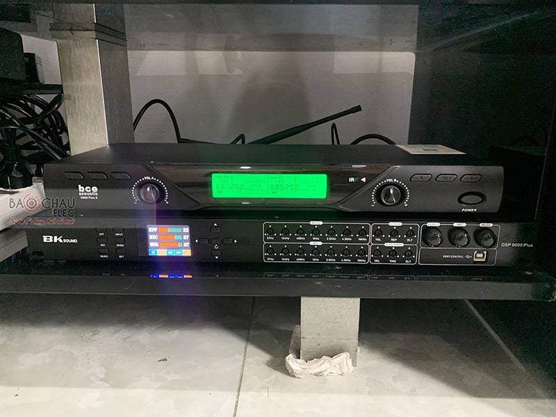 Dàn karaoke gia đình chị Ngân