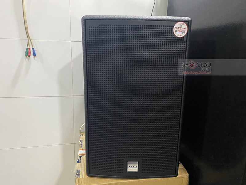 Dàn karaoke gia đình chị Oanh h1