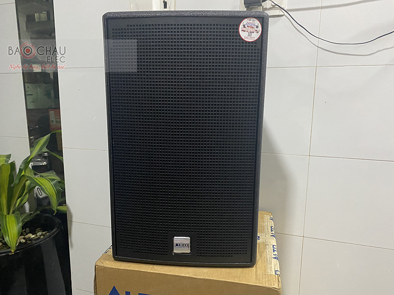 Dàn karaoke gia đình chị Oanh h2