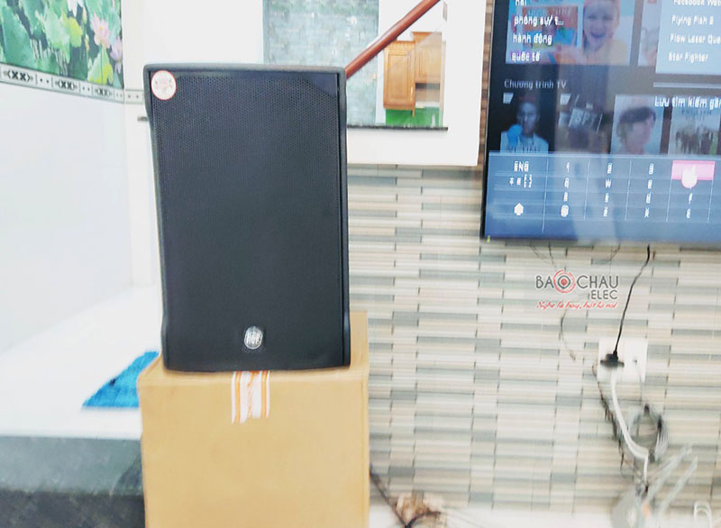 Dàn karaoke gia đình chị Tuyền h1