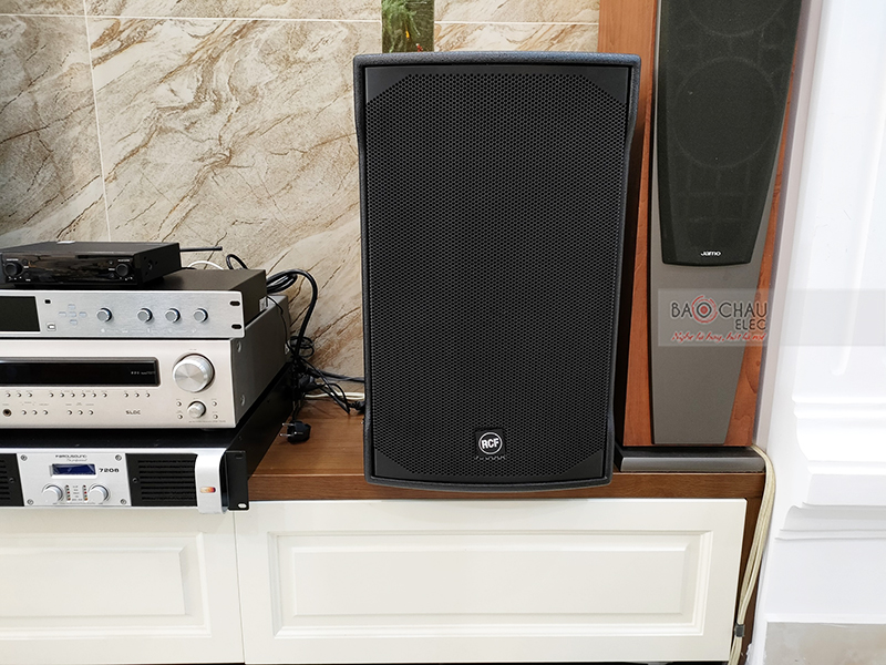 Dàn karaoke gia đình chị Tuyền h2