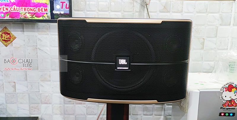 Dàn karaoke gia đình chị Tuyền