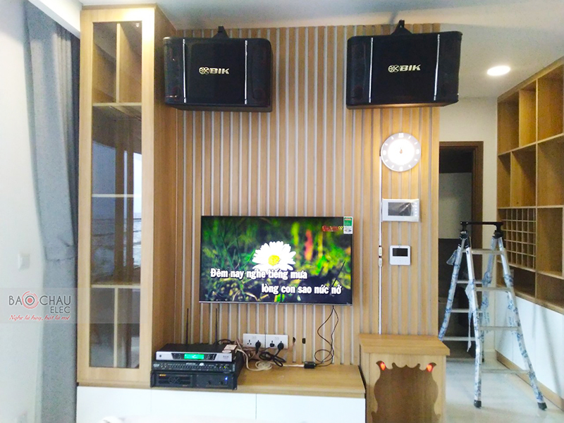D&agrave;n karaoke gia đ&igrave;nh chị V&acirc;n 