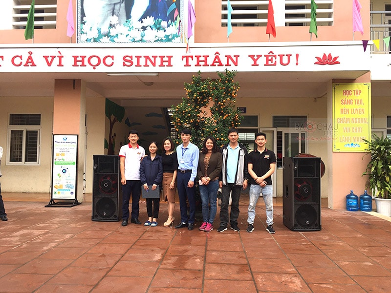 D&agrave;n &acirc;m thanh hội trường cho trường Tiểu Học, V&otilde;ng La h6