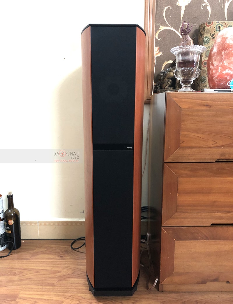 Dàn âm thanh nghe nhạc của gia đình anh Long ở Hà Đông h1