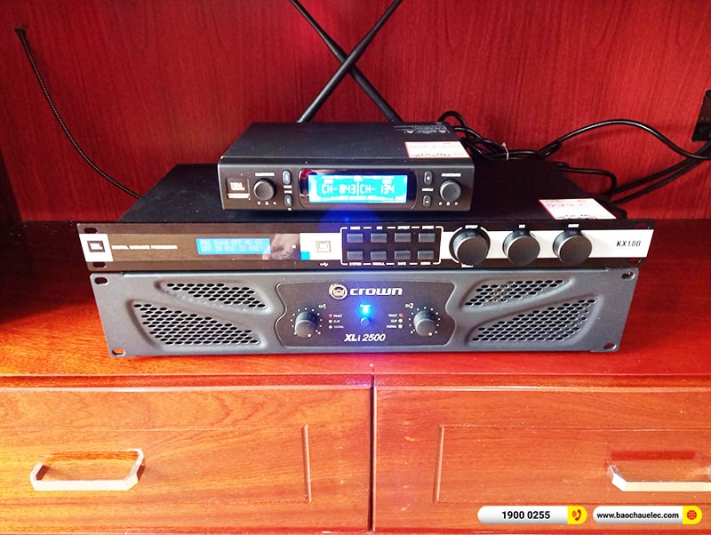 Lắp đặt dàn karaoke trị giá khoảng 60 triệu cho cô Hoài tại Hà Nội (JBL XS10, Crown Xli2500, KX180A, JBL VM300)