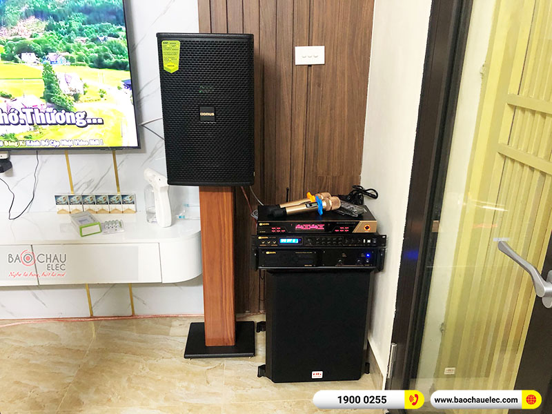 Dàn karaoke gia đình anh Linh
