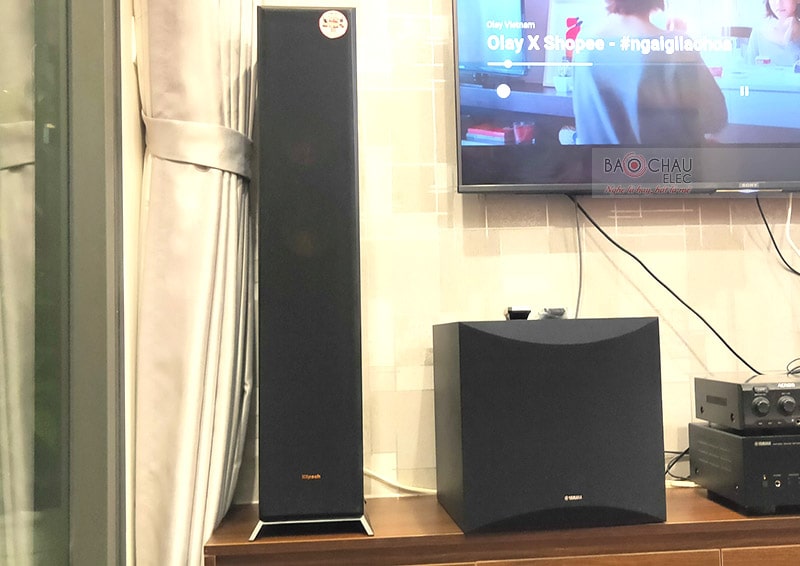 d&agrave;n nghe nhạc, xem phim Yamaha cho gia đ&igrave;nh anh Lực h1