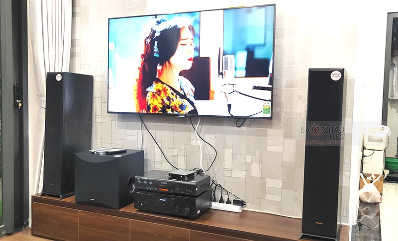 d&agrave;n nghe nhạc, xem phim Yamaha cho gia đ&igrave;nh anh Lực h5