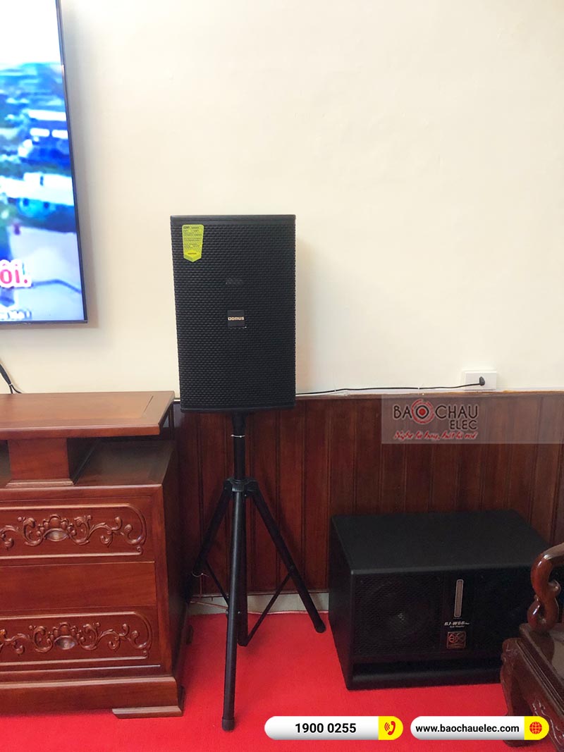 Dàn karaoke gia đình anh Tuyến