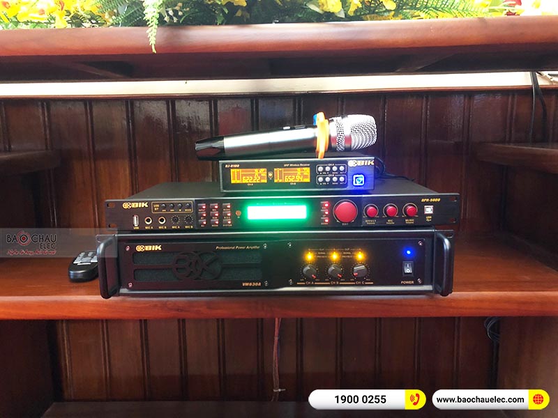 Dàn karaoke gia đình anh Tuyến