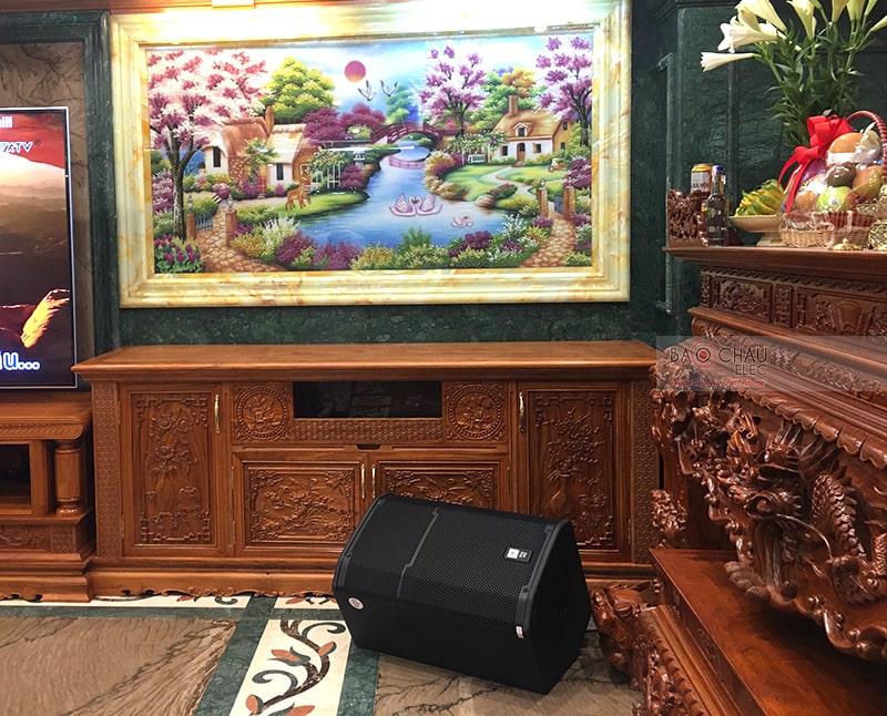 D&agrave;n karaoke gia đ&igrave;nh anh Bảy ở L&ecirc; Văn Lương h2