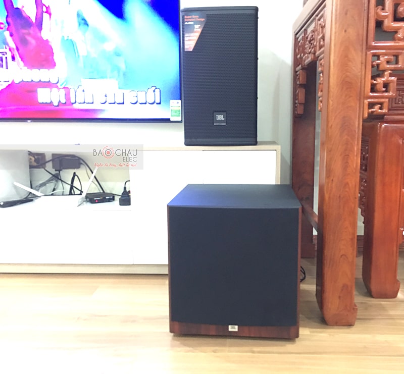D&agrave;n karaoke gia đ&igrave;nh chị Hiếu ở Long Bi&ecirc;n h2