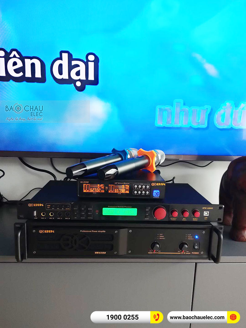 Dàn karaoke gia đình chị Yến
