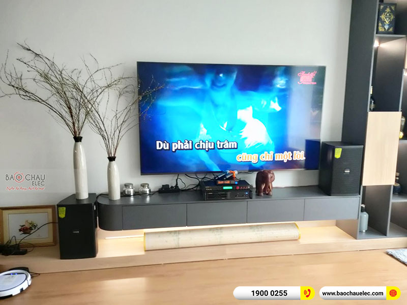 Dàn karaoke gia đình chị Yến