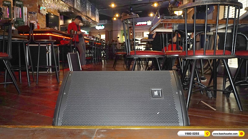 Lắp đặt d&agrave;n &acirc;m thanh trị gi&aacute; gần 200 triệu cho qu&aacute;n Cheers Craft Beer & Steak tại H&agrave; Nội (CMAX 4112, IPS 2.5K, Eon 710, Behringer X32, 705AS II,&hellip;) 