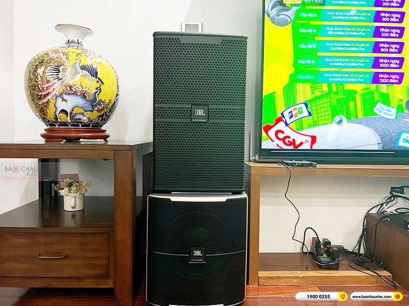 dàn karaoke gia đình anh Tuấn