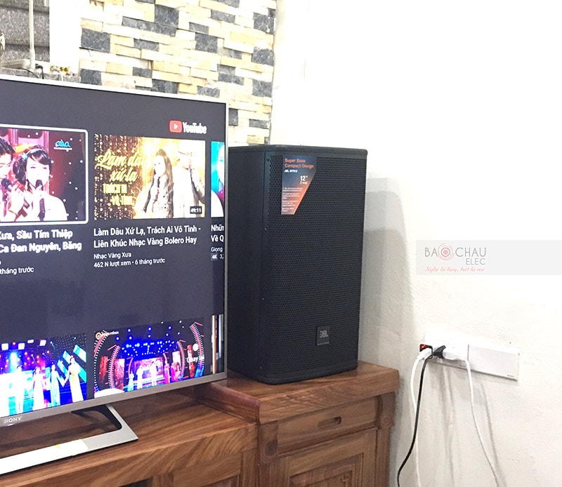 Dàn karaoke gia đình anh Hà ở Hồ Tây h2