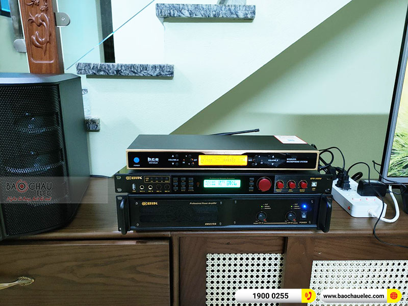 Dàn karaoke gia đình anh Tuấn