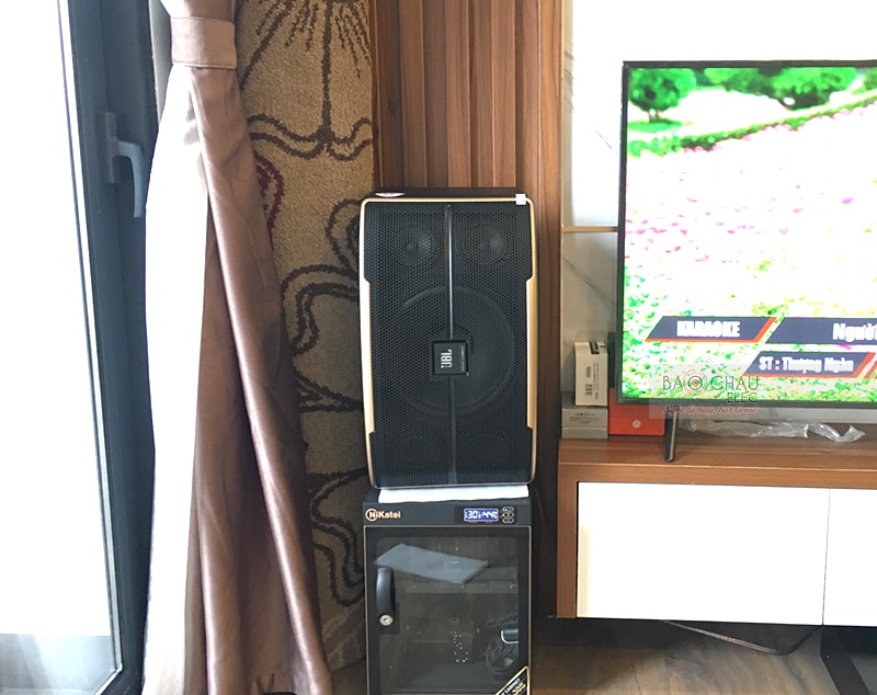 Dàn karaoke gia đình chị Mai ở ngoại giao đoàn, Hà Nội h1