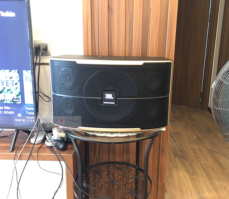 Dàn karaoke gia đình chị Mai ở ngoại giao đoàn, Hà Nội h2