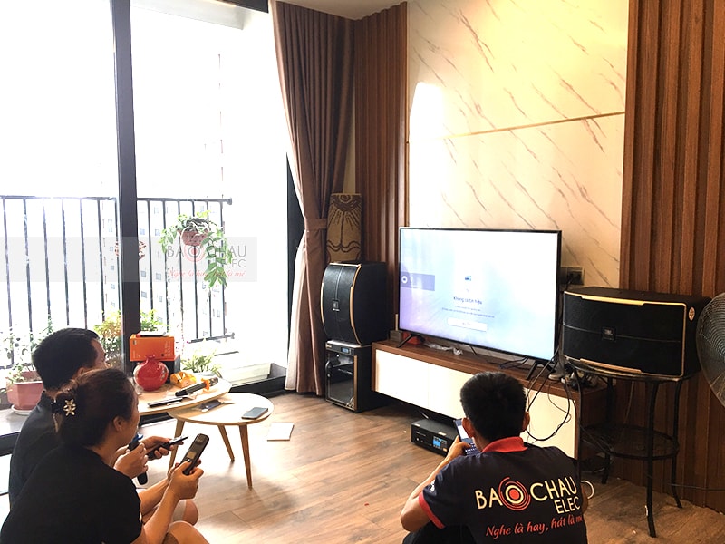 Dàn karaoke gia đình chị Mai ở ngoại giao đoàn, Hà Nội h5