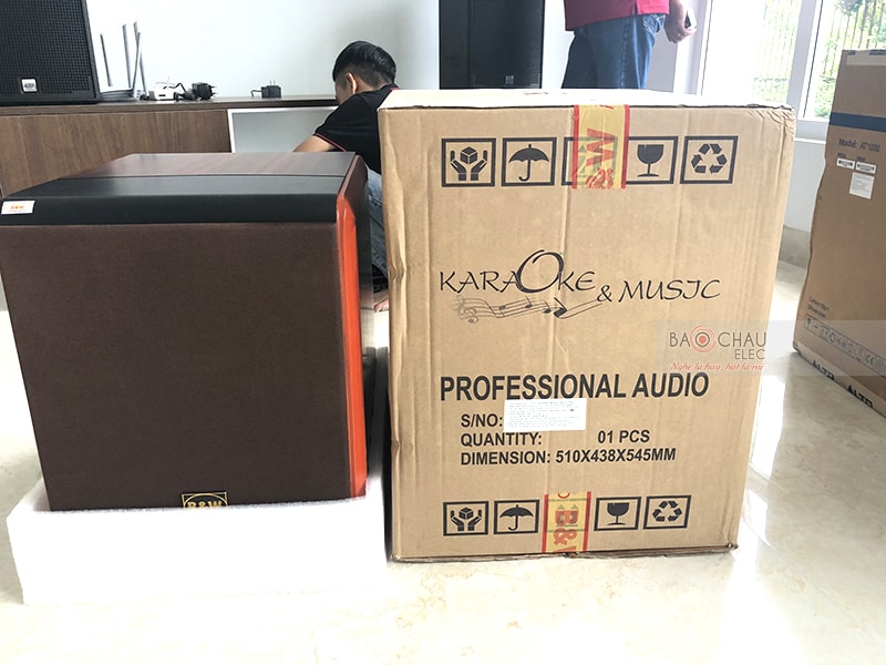 Dàn karaoke gia đình anh Thành ở khu đô thị Xanh Villas h2