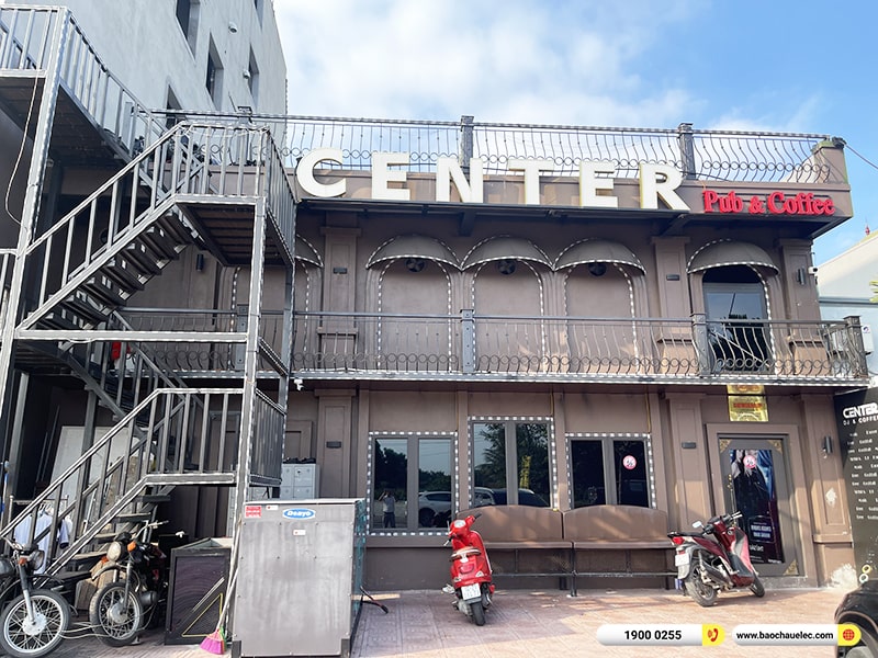 Bàn giao Bàn mixer Midas M32R Live gần 59tr cho quán Center Pub & Cafe tại Quảng Ninh