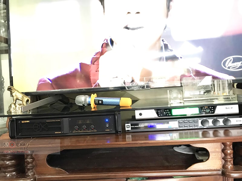 Dàn karaoke gia đình chú Tiến 