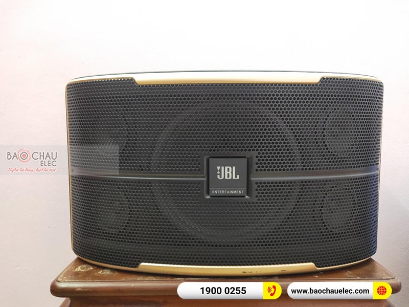 Dàn karaoke gia đình anh Chất