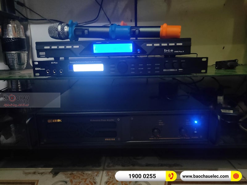 Dàn karaoke gia đình anh Chiến