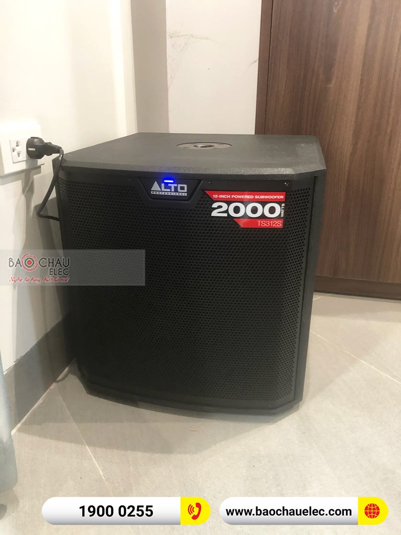 Dàn karaoke gia đình anh Chiêu
