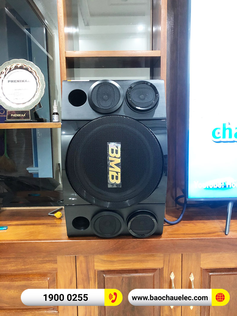 Dàn karaoke gia đình anh Cường 