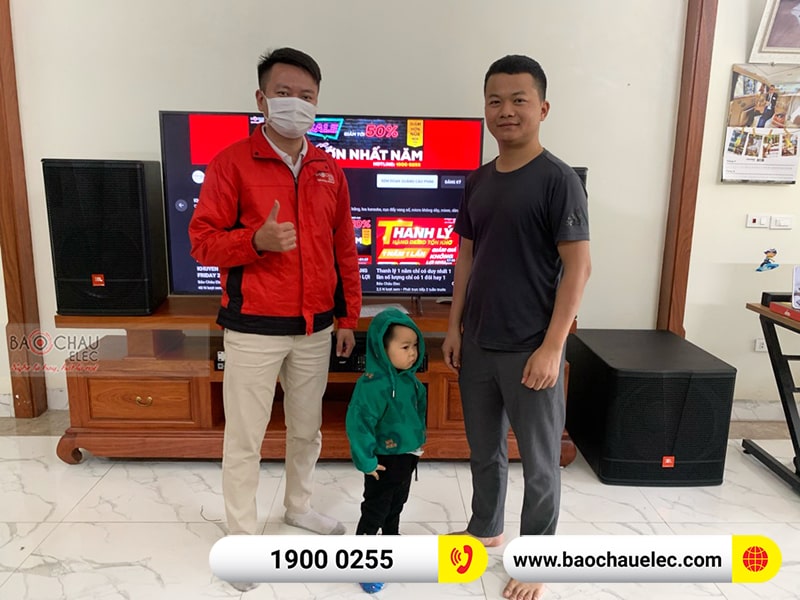 Dàn karaoke gia đình anh Đại