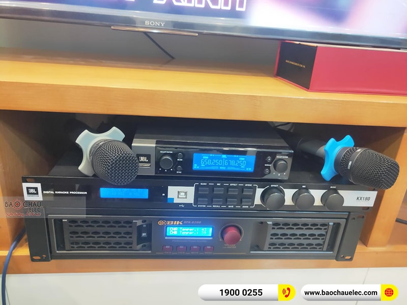 Dàn karaoke gia đình anh Đỉnh