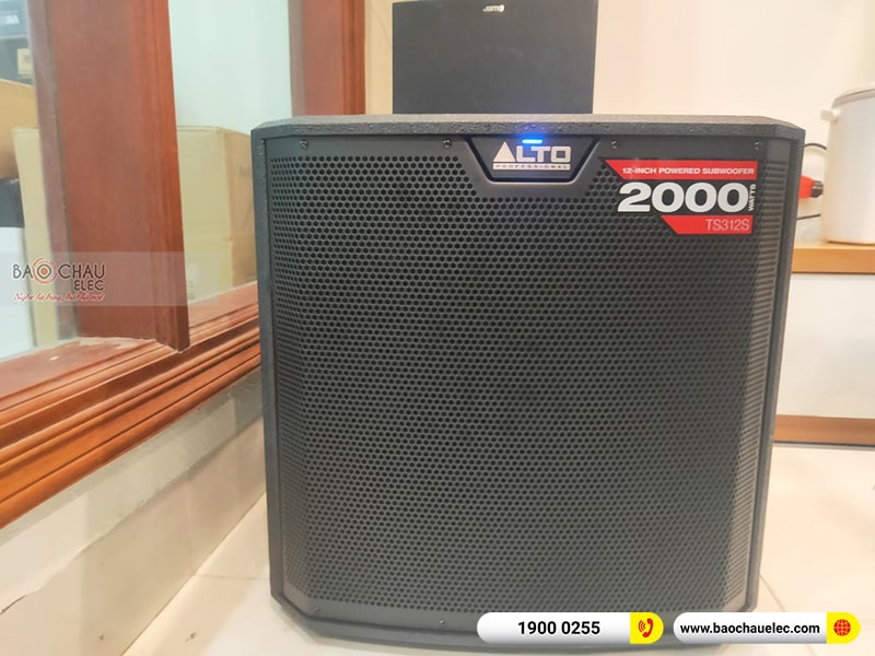 Dàn karaoke gia đình anh Đỉnh