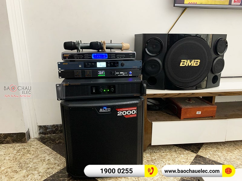 Dàn karaoke gia đình anh Đông 