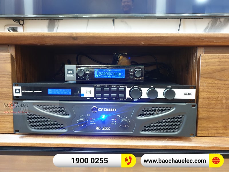 Dàn karaoke gia đình anh Hải