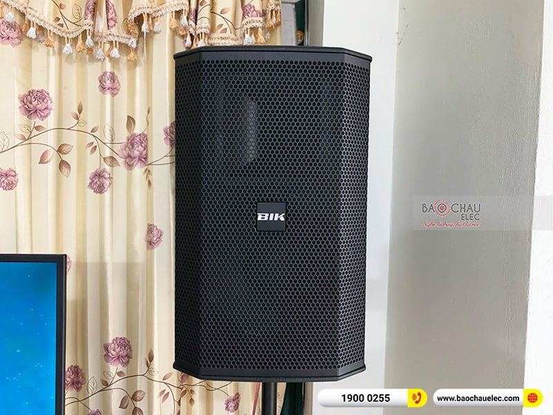 Dàn karaoke gia đình anh Hiếu 
