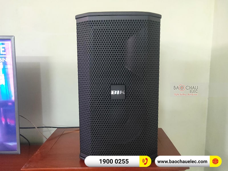 Dàn karaoke gia đình anh Hiếu