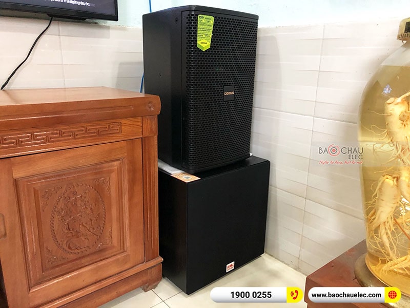 Dàn karaoke gia đình anh Hùng