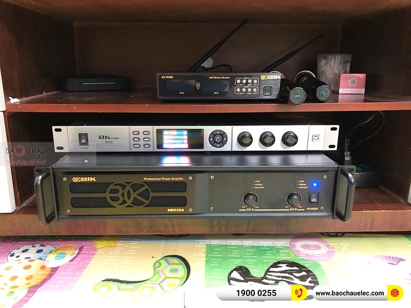 Dàn karaoke gia đình anh Hưng 