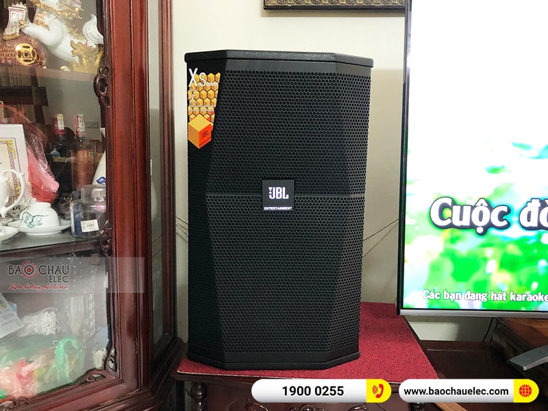 Dàn karaoke gia đình anh Lan